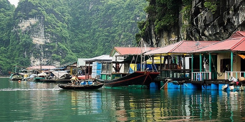 Làng chài Ba Hang - Hạ Long: Non nước hữu tình